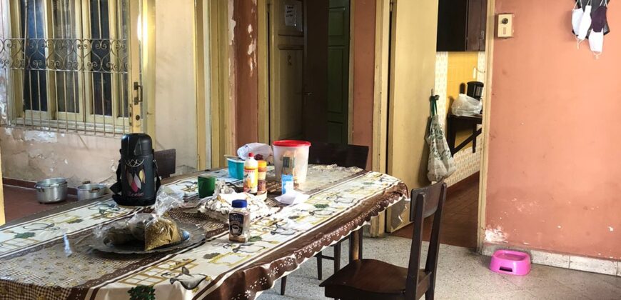 En venta vivienda en Ñemby con departamentos en alquiler !!!!!!!!
